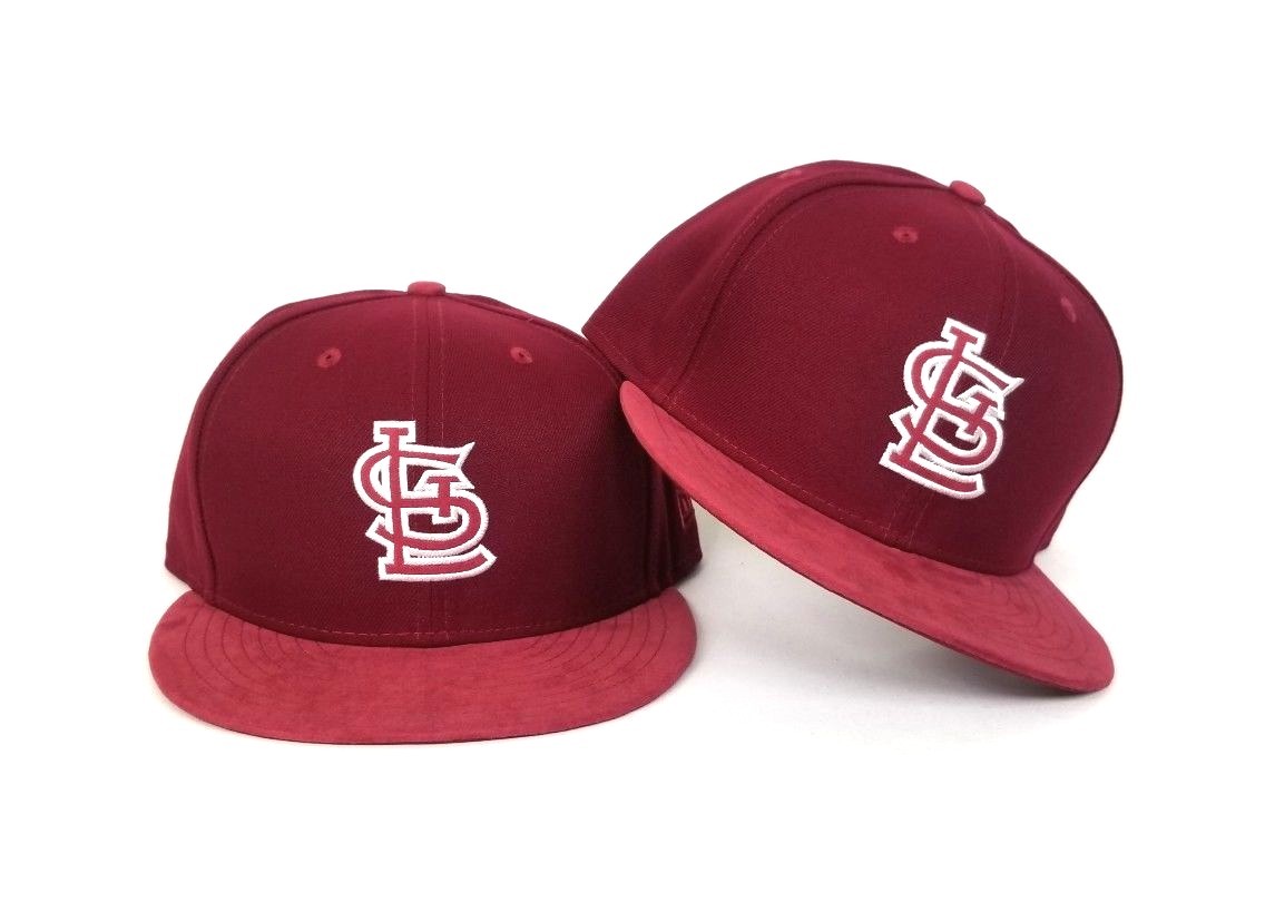 burgundy new era cap